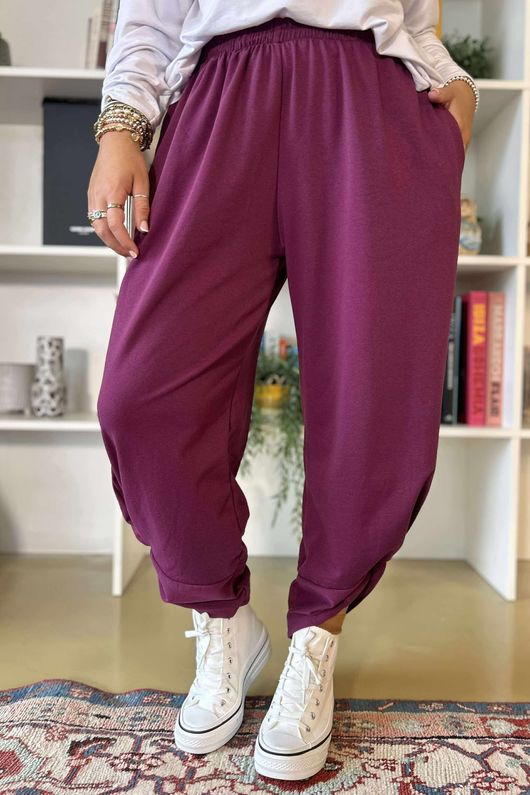 The Sunday Morning 7/8 Twist Pant Aubergine